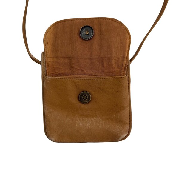 Small Tan Crossbody Bag With Magnetic Closure - Picture 3 of 5